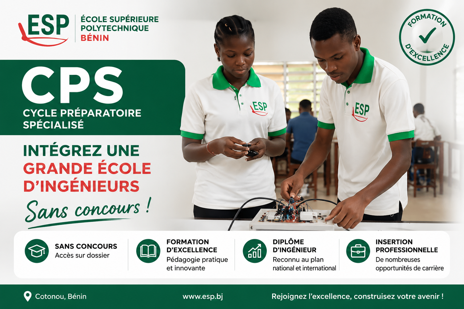 Étudiants de l’ESP Bénin en travaux pratiques d’électronique dans le cadre du CPS – Cycle Préparatoire Spécialisé pour intégrer une école d’ingénieurs sans concours.